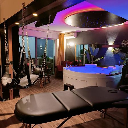 La Loveroom Bdsm De Nice " La Chambre Luxe Des Desirs " Extérieur photo