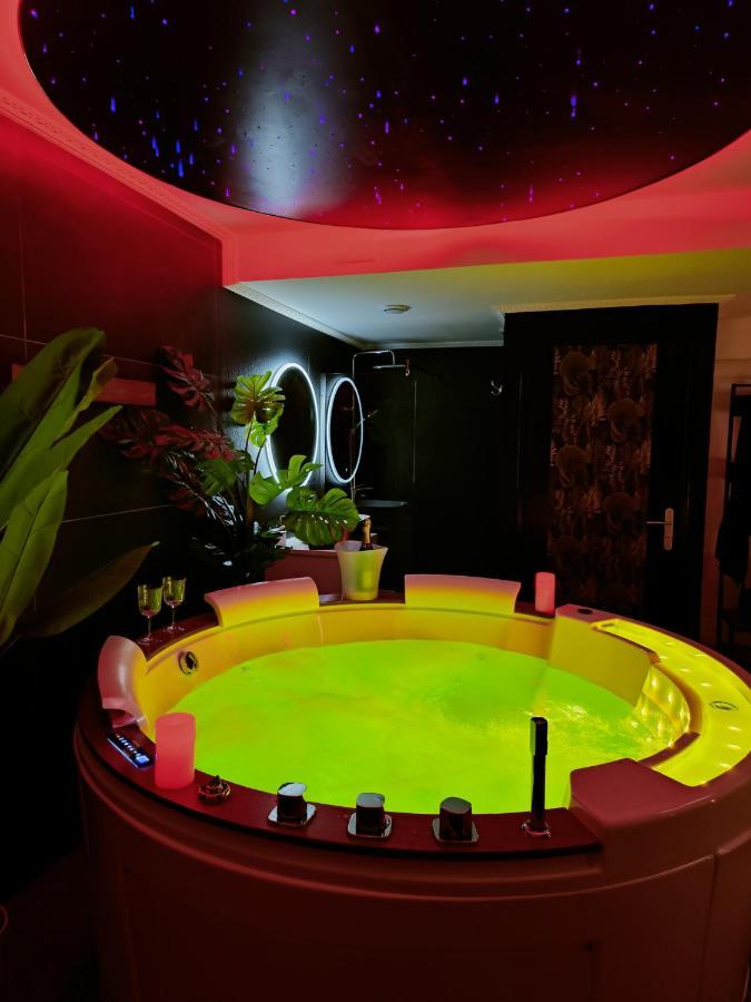 La Loveroom Bdsm De Nice " La Chambre Luxe Des Desirs " Extérieur photo